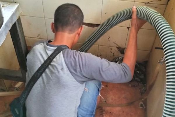 Perbaikan dinding septic & waterproofing